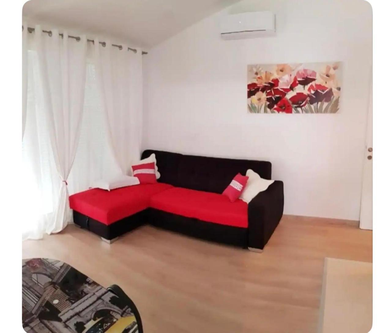 Tony Leilighet Makarska